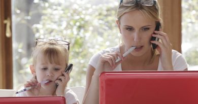 crianças-imitando-adultos